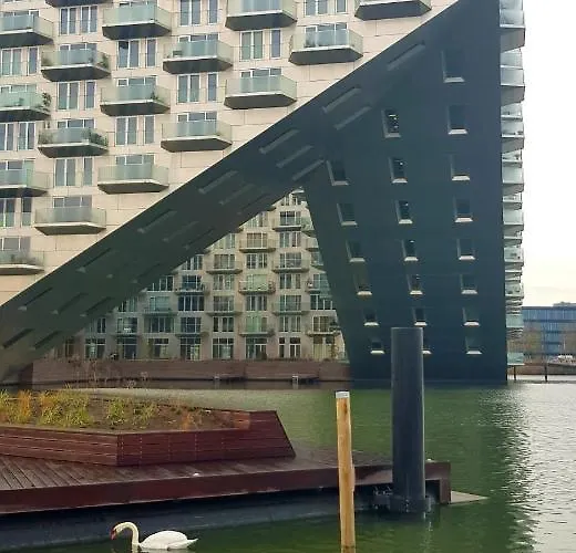 船上ホテル Euphrate Houseboat *