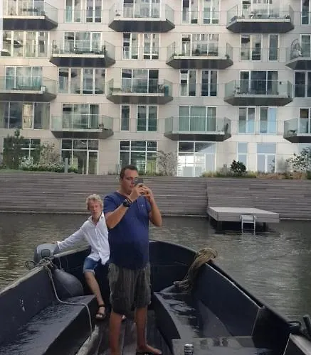 船上ホテル Euphrate Houseboat *