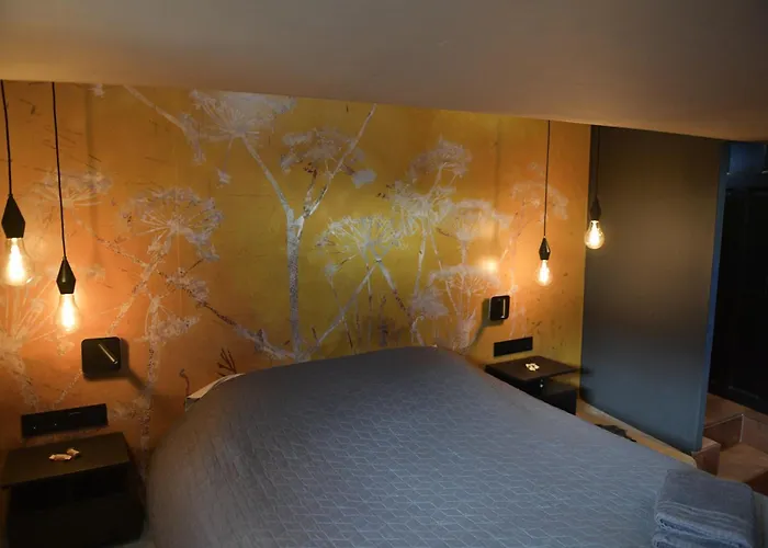 Euphrate Houseboat 船上ホテル