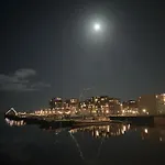 ספינת מלון Euphrate Houseboat